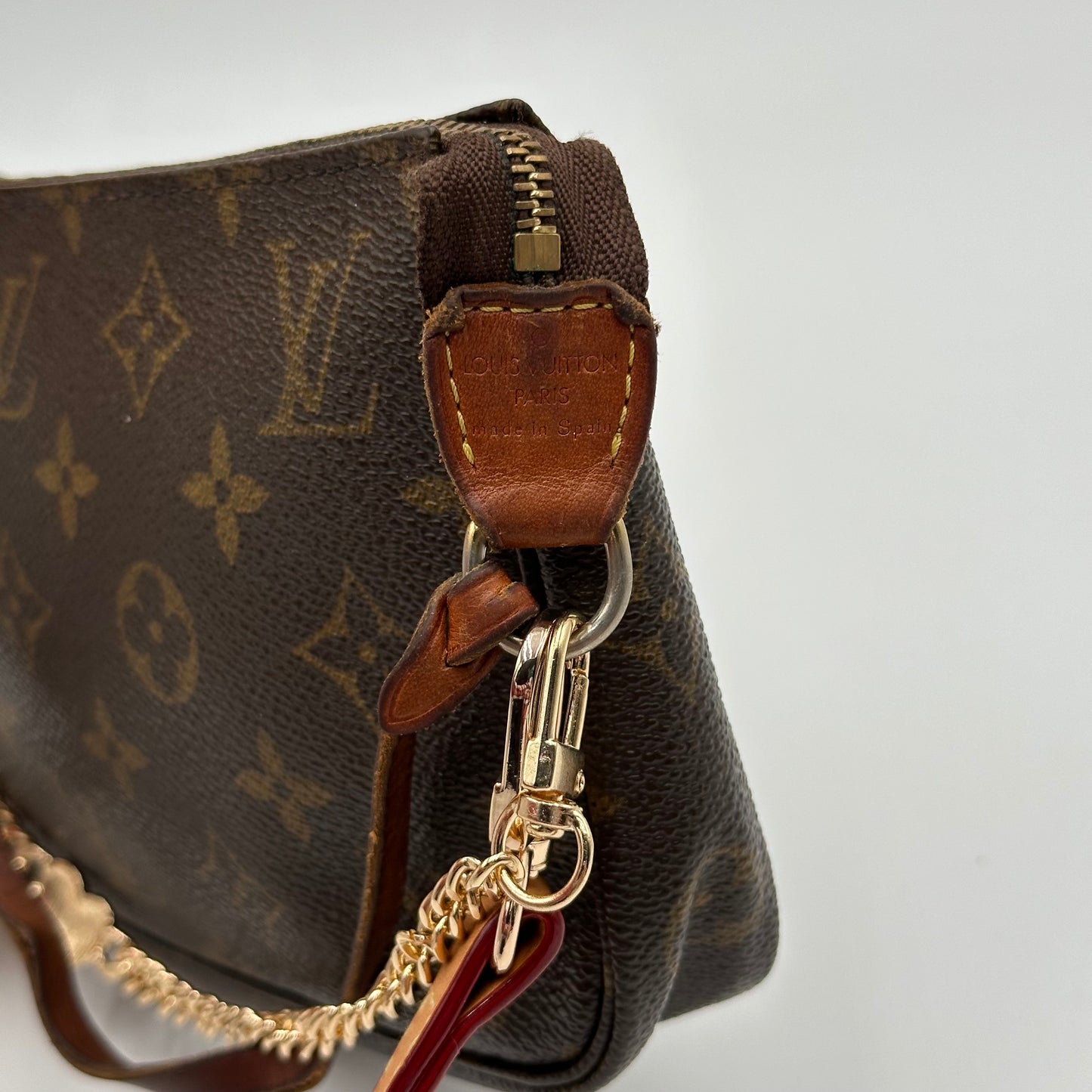 Authentic Louis Vuitton 2005 Monogram Pochette Accessoires Crossbody