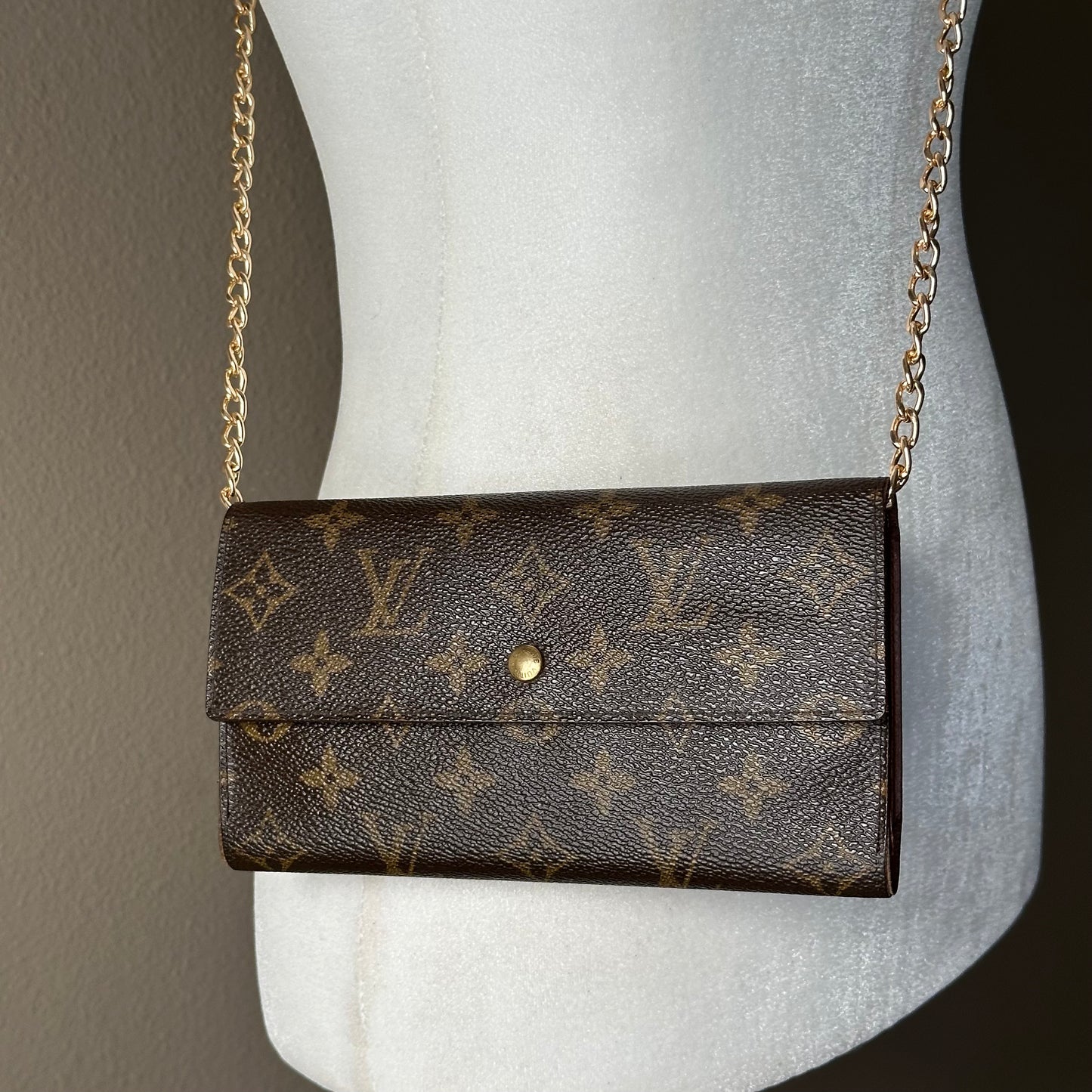 Authentic 1997 Louis Vuitton Monogram Trifold Wallet Crossbody