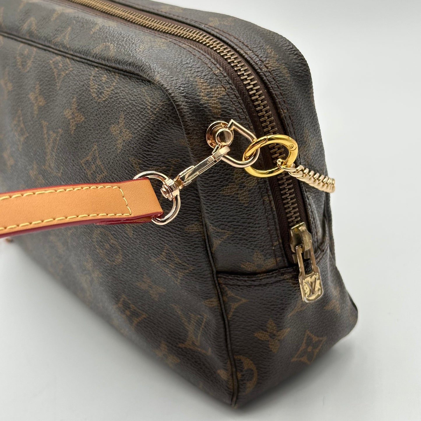 Authentic Louis Vuitton 1990 Monogram Trousse Crossbody