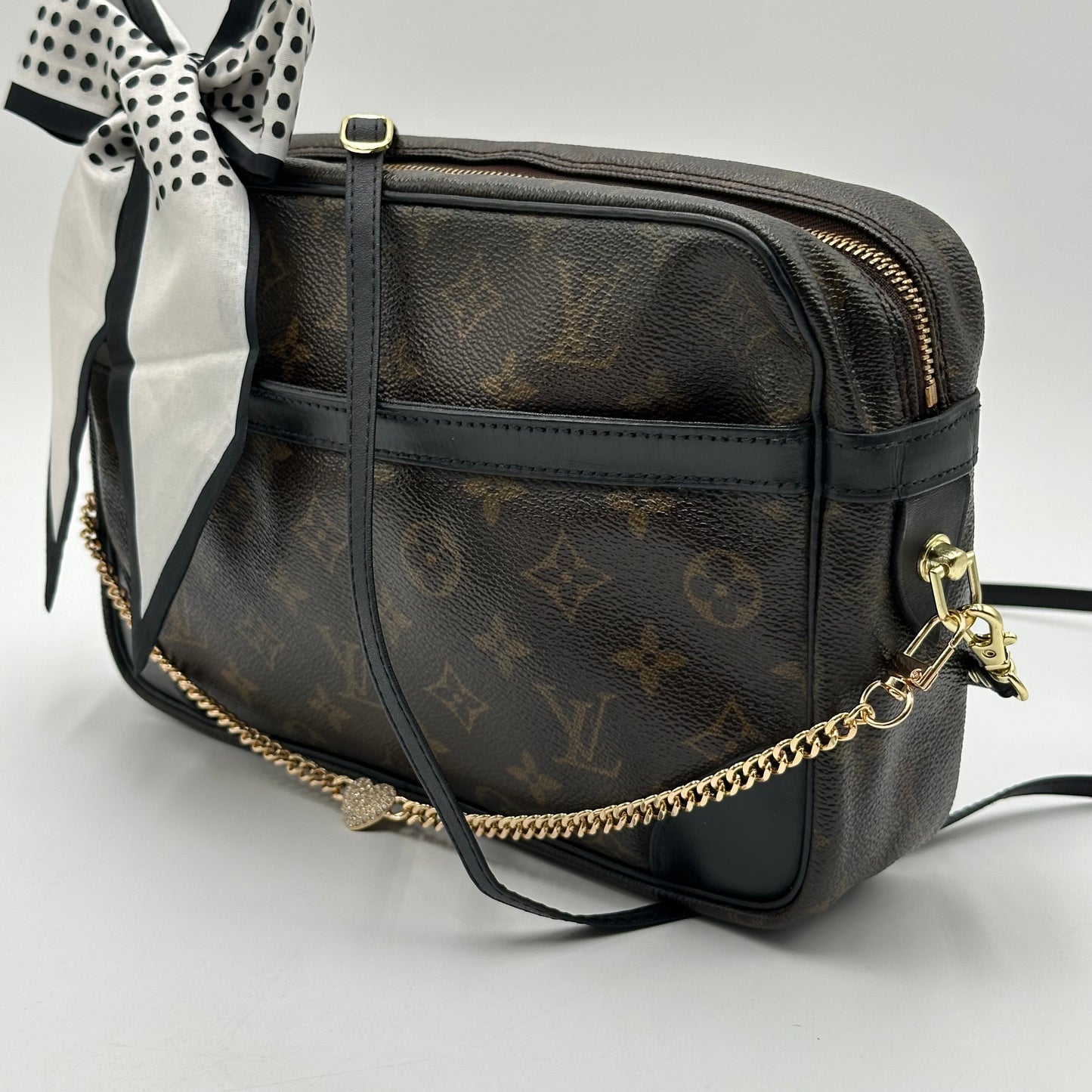 Authentic Louis Vuitton 1990 Monogram Compiegne Clutch Crossbody