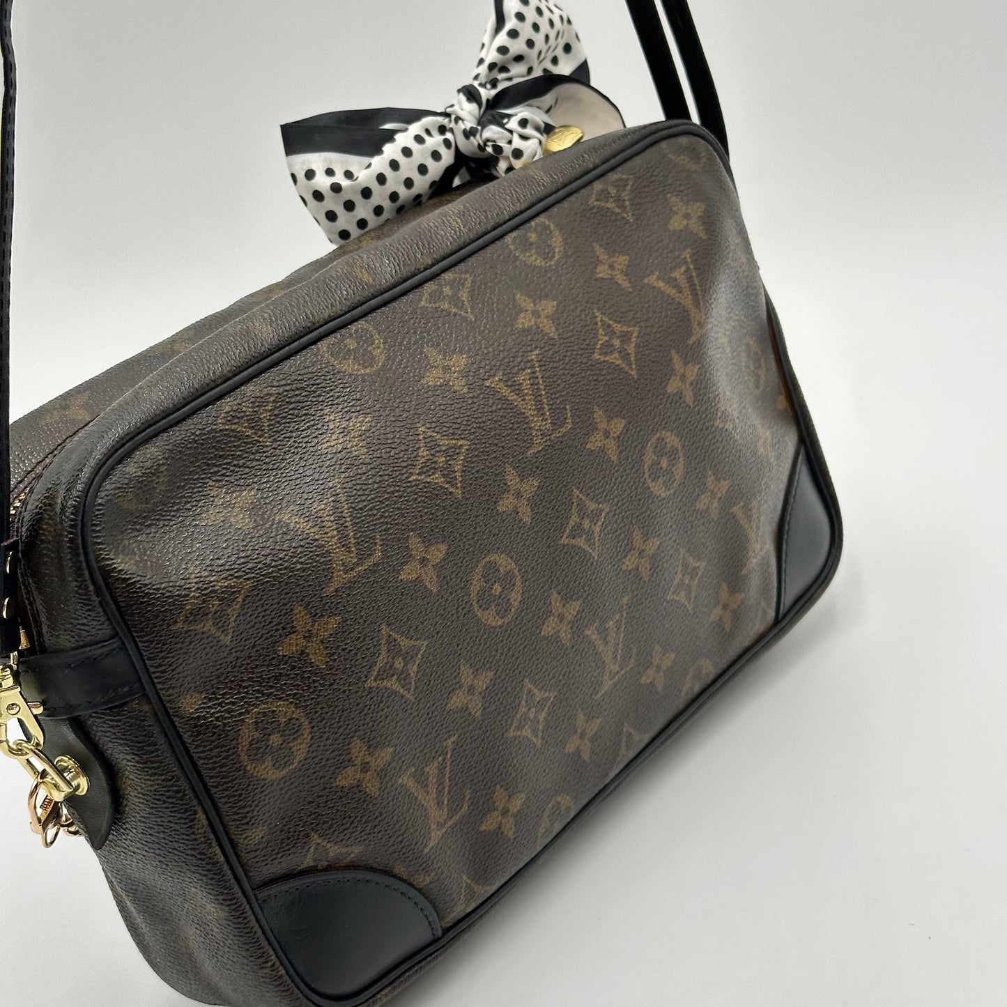 Authentic Louis Vuitton 1990 Monogram Compiegne Clutch Crossbody