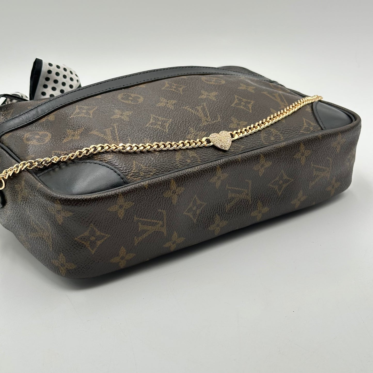 Authentic Louis Vuitton 1990 Monogram Compiegne Clutch Crossbody