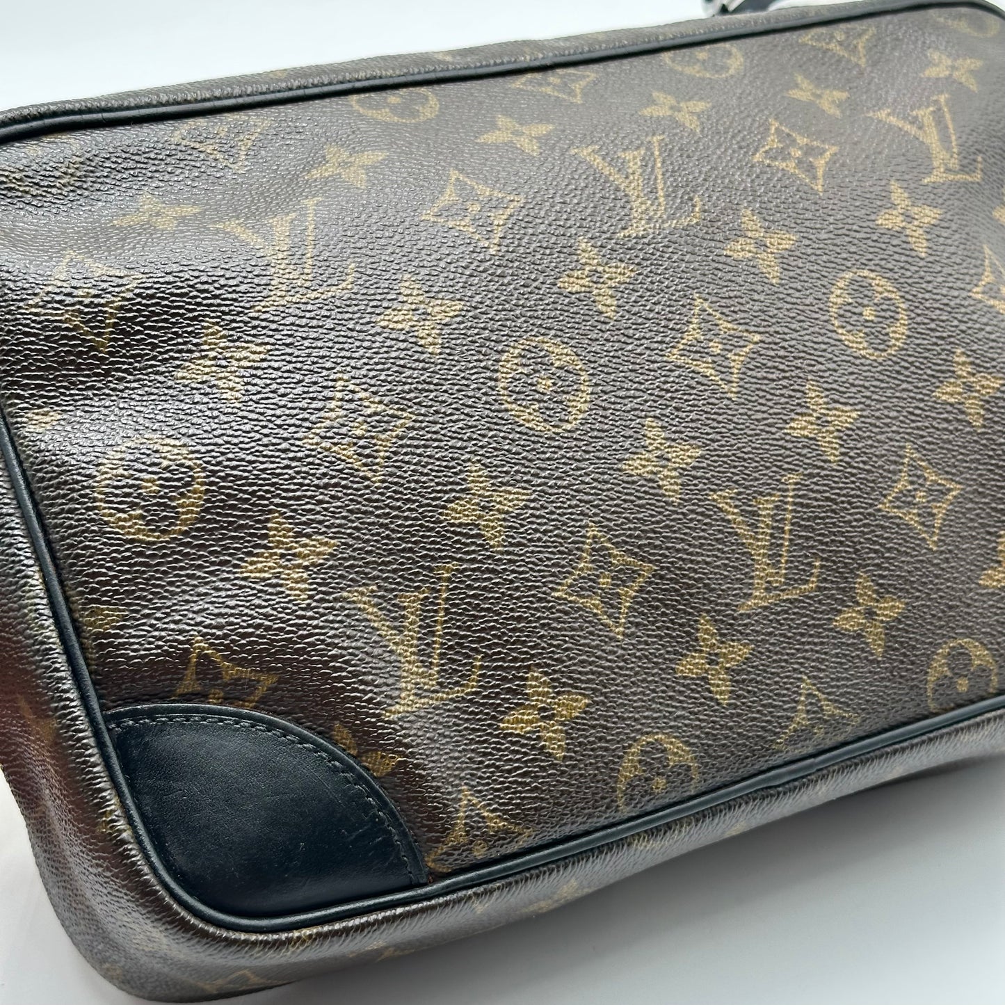 Authentic Louis Vuitton 1990 Monogram Compiegne Clutch Crossbody