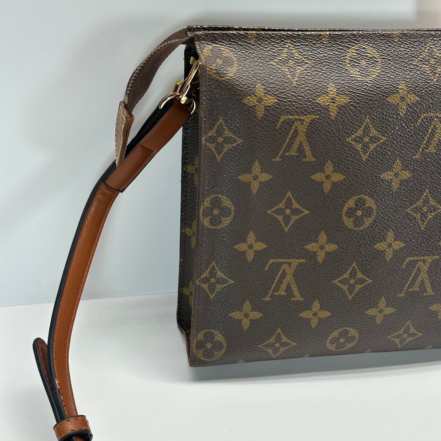Authentic Louis Vuitton 1986 Monogram Toiletry 26 Crossbody