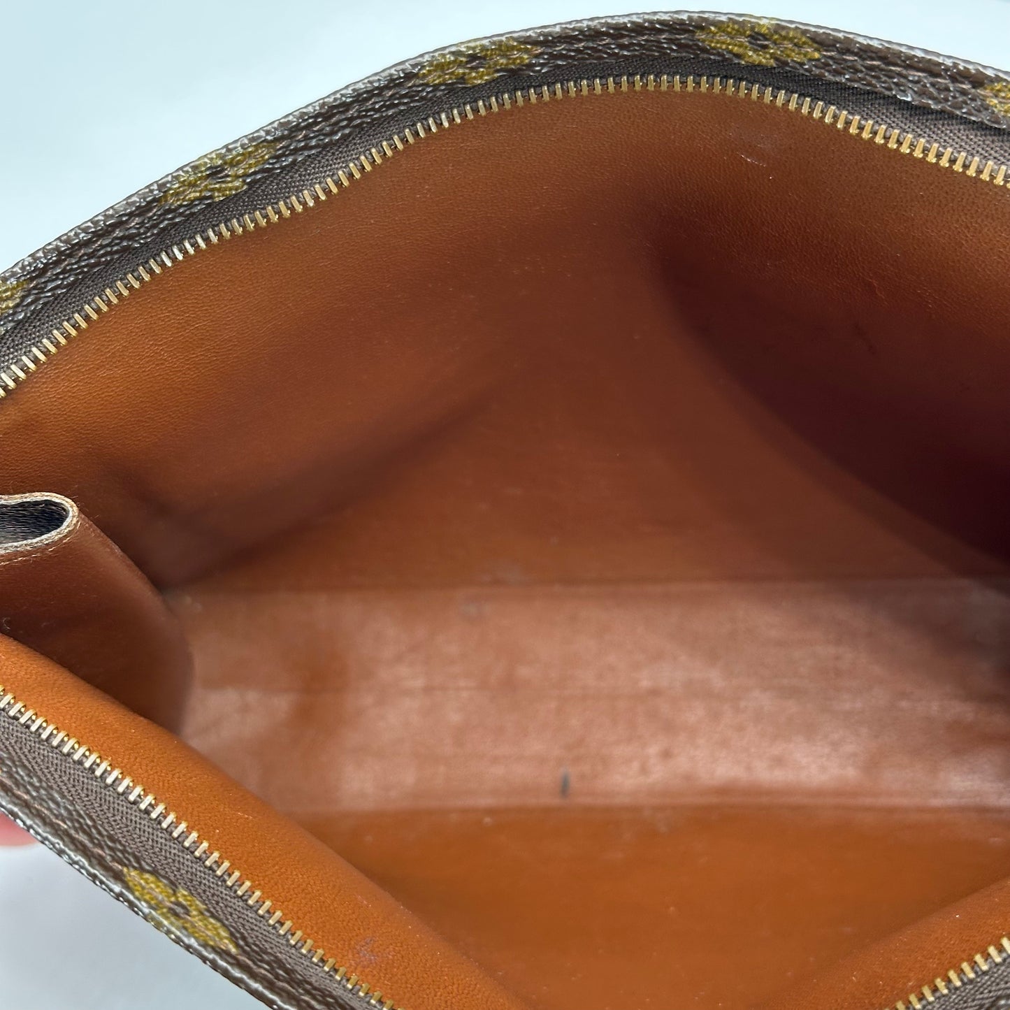 Authentic Louis Vuitton 1986 Monogram Toiletry 26 Crossbody