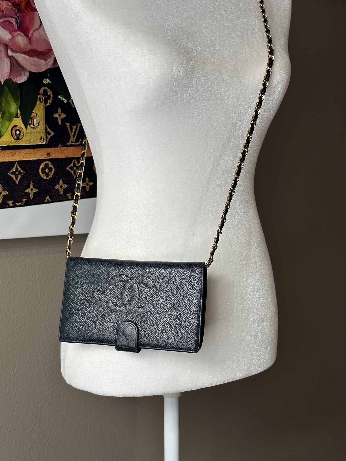 Authentic CHANEL Black Caviar Kisslock Long Bifold