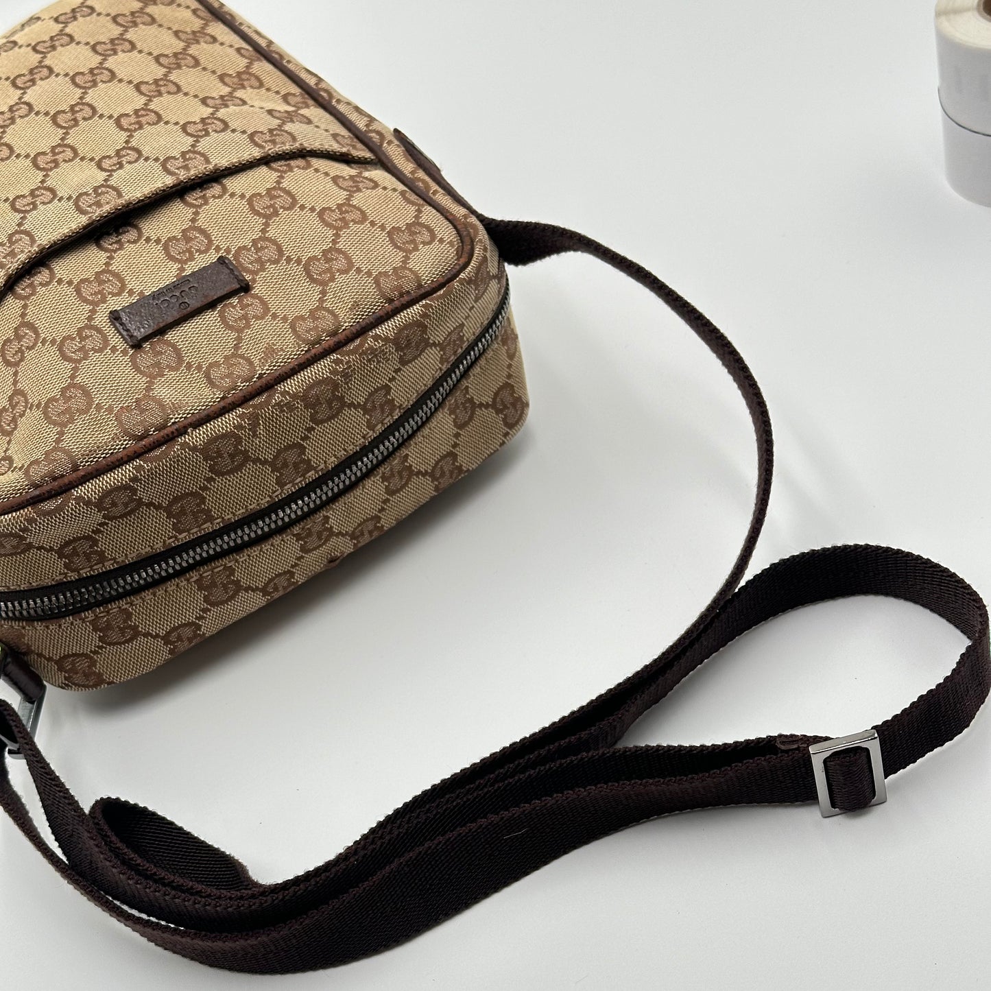 Authentic GUCCI GG Canvas Brown Messenger Crossbody