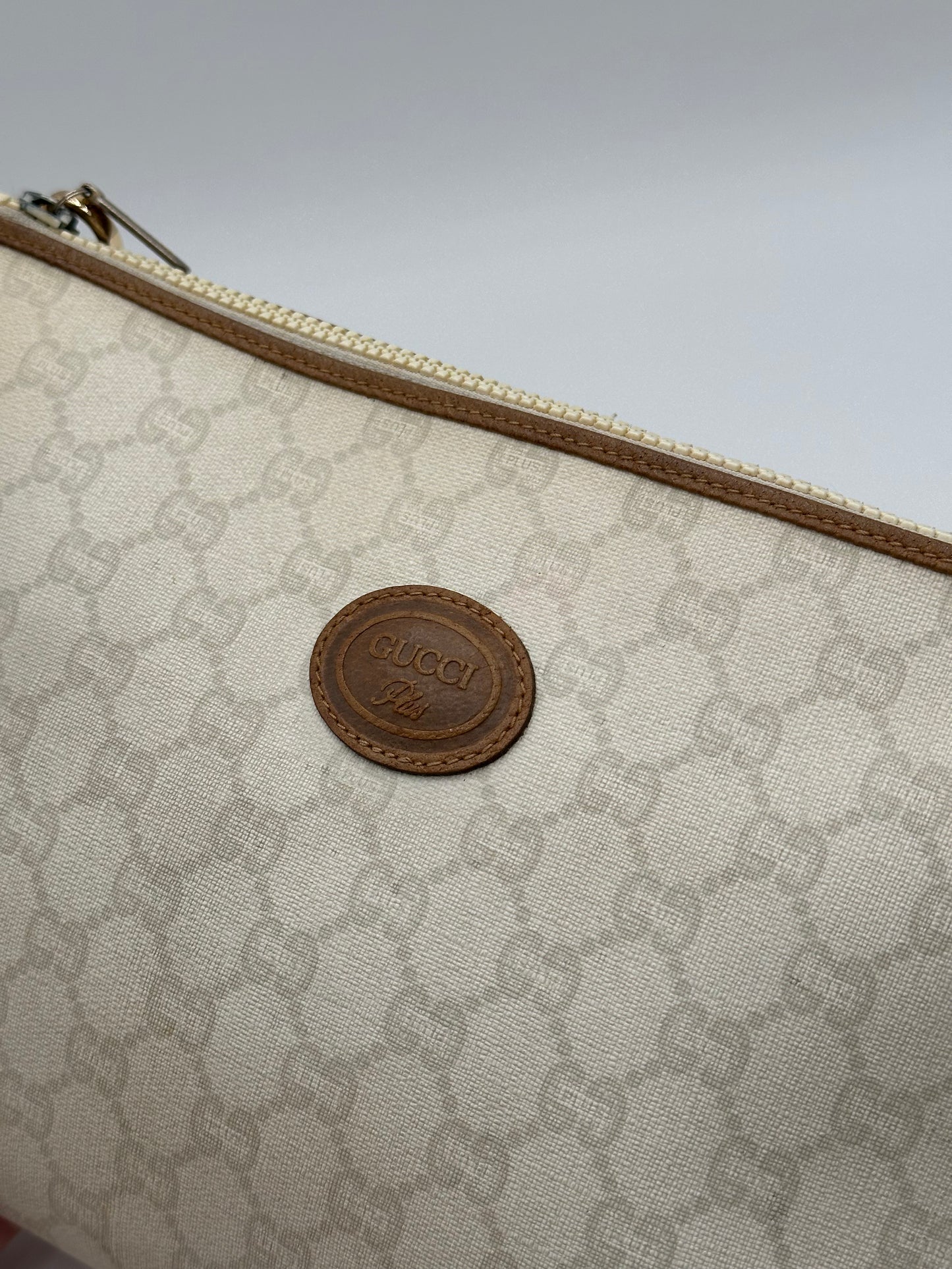 Authentic GUCCI GG Canvas White Pouch Crossbody