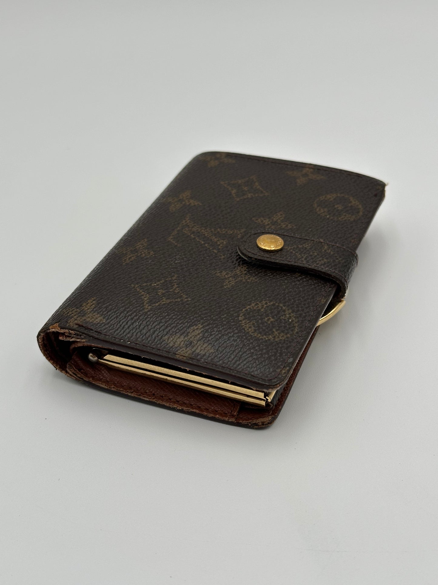 Authentic Louis Vuitton 2000 Monogram Kisslock Compact Wallet Crossbody