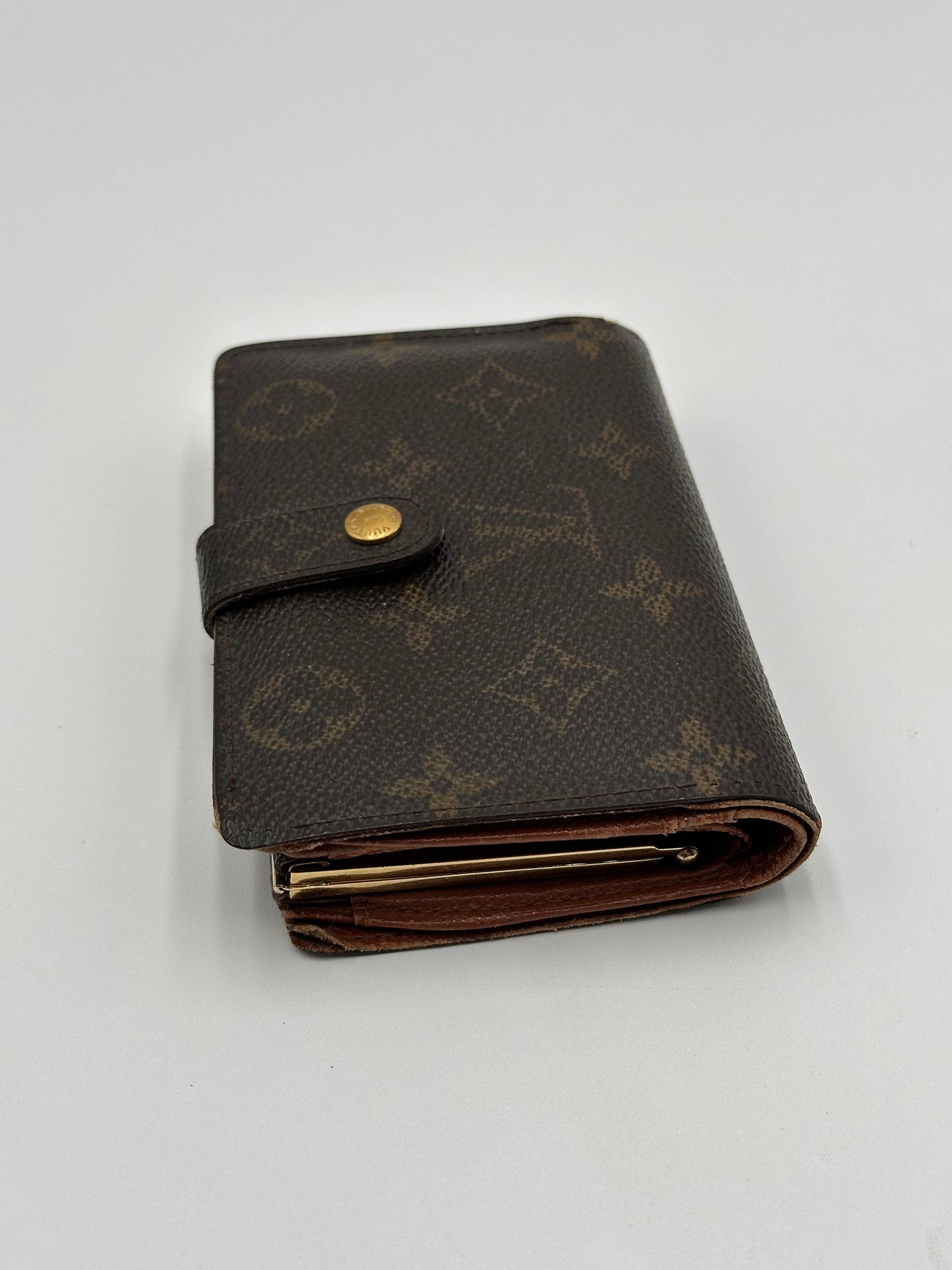 Authentic Louis Vuitton 2000 Monogram Kisslock Compact Wallet Crossbody