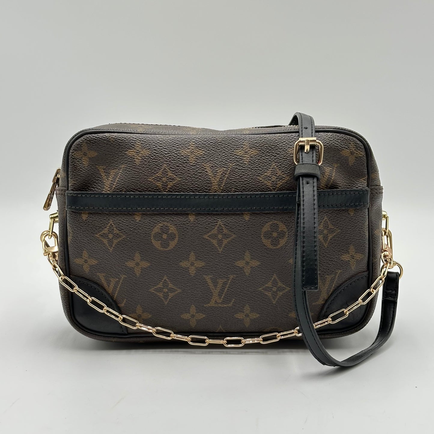 Authentic Louis Vuitton 1988 Monogram Trocadero 23 Crossbody