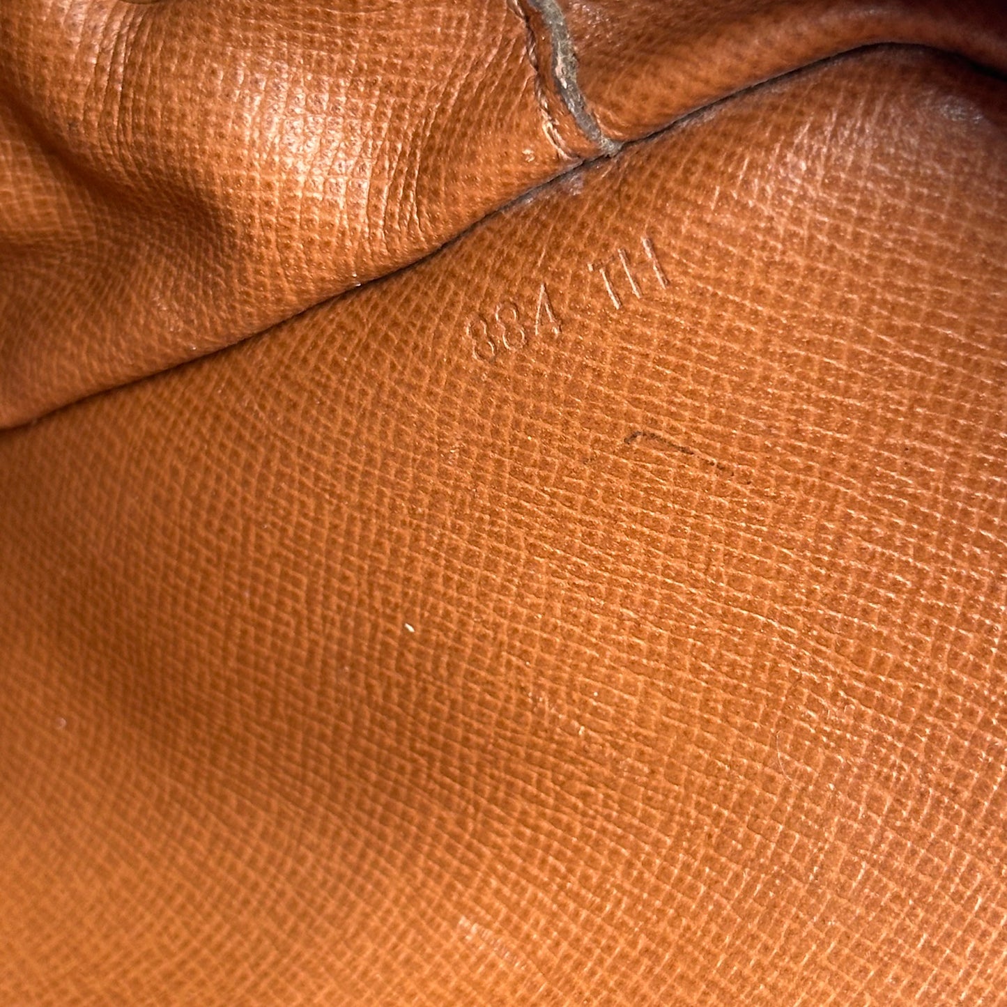 Authentic Louis Vuitton 1988 Monogram Trocadero 23 Crossbody