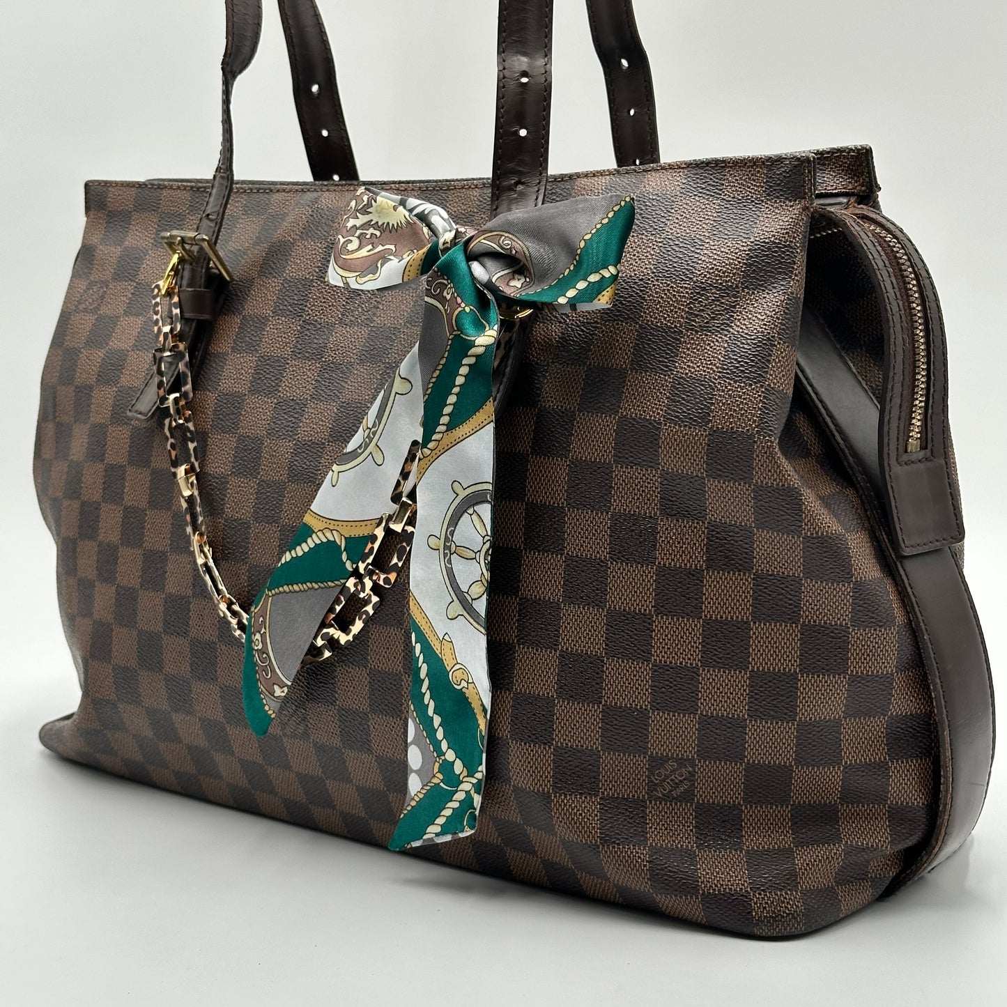 Authentic Louis Vuitton 2006 Damier Ebene Chelsea Tote