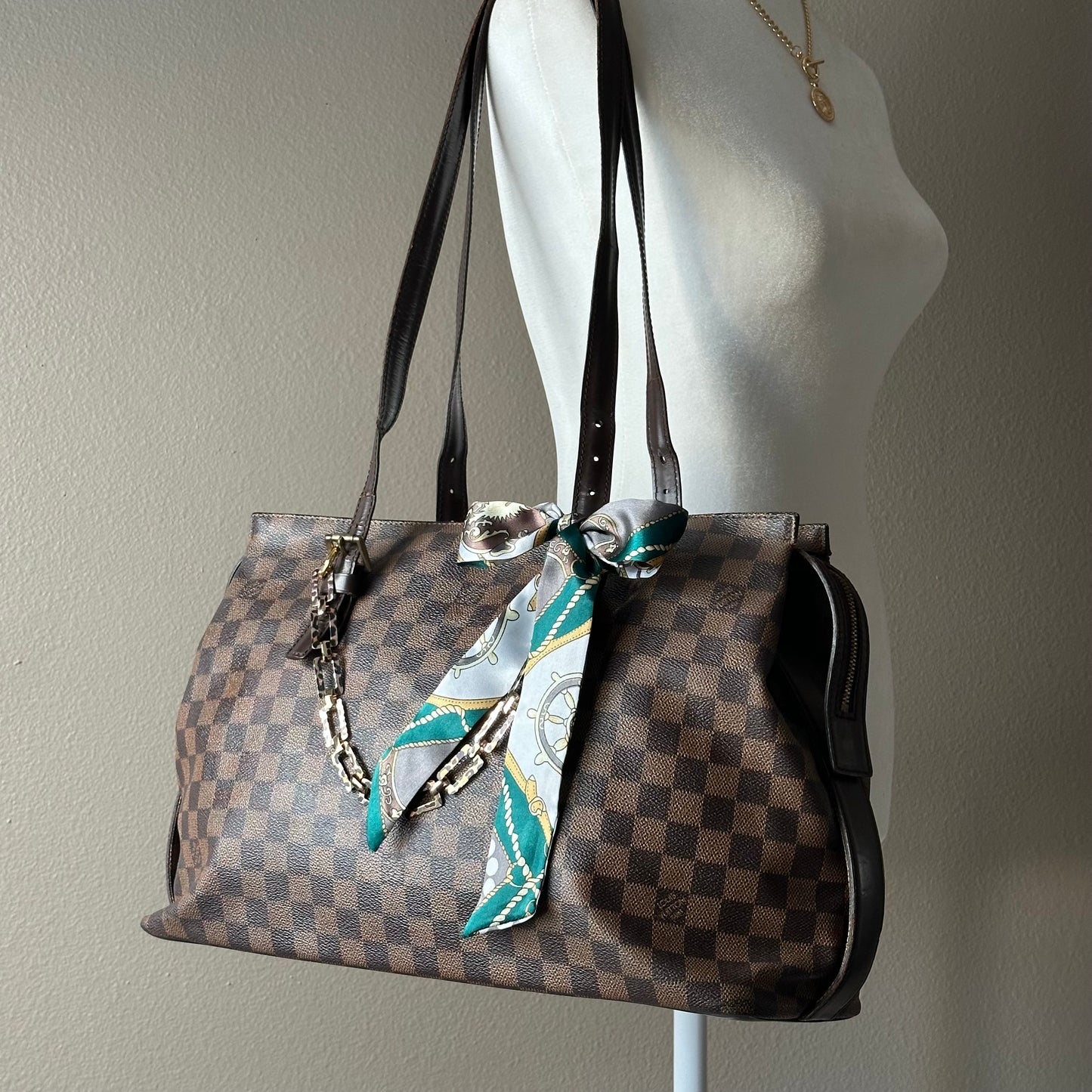 Authentic Louis Vuitton 2006 Damier Ebene Chelsea Tote