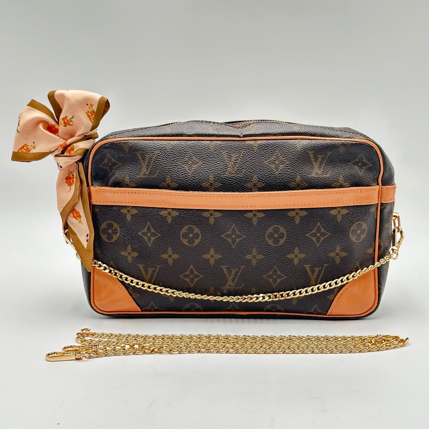 Authentic Louis Vuitton 1998 Monogram Compiegne Clutch Crossbody