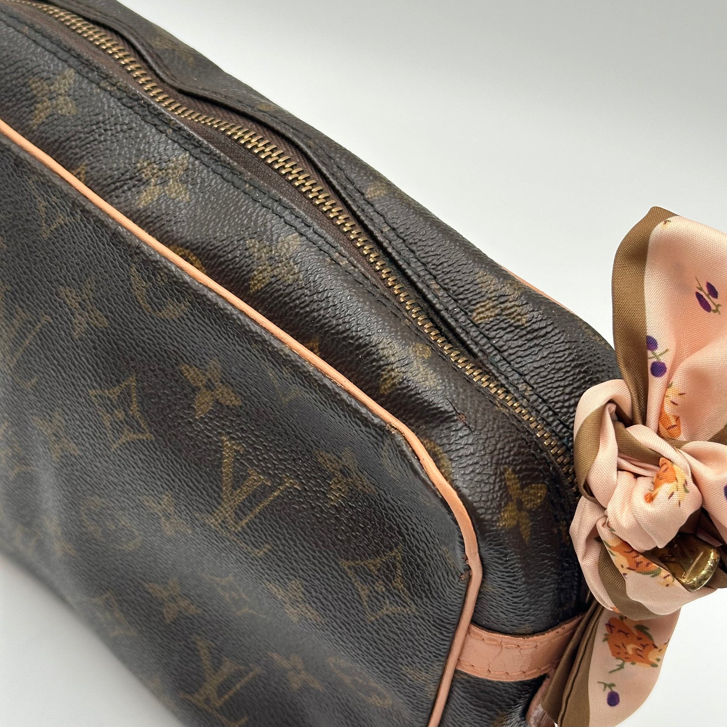 Authentic Louis Vuitton 1998 Monogram Compiegne Clutch Crossbody