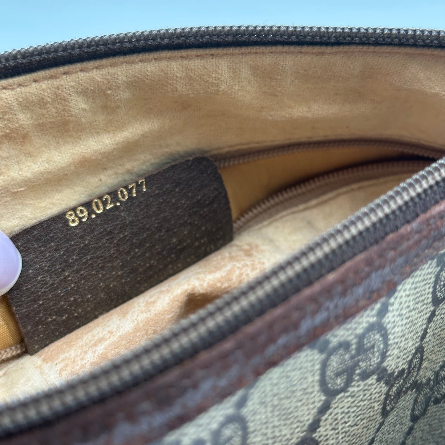 Authentic GUCCI GG Sherry Vintage Crossbody