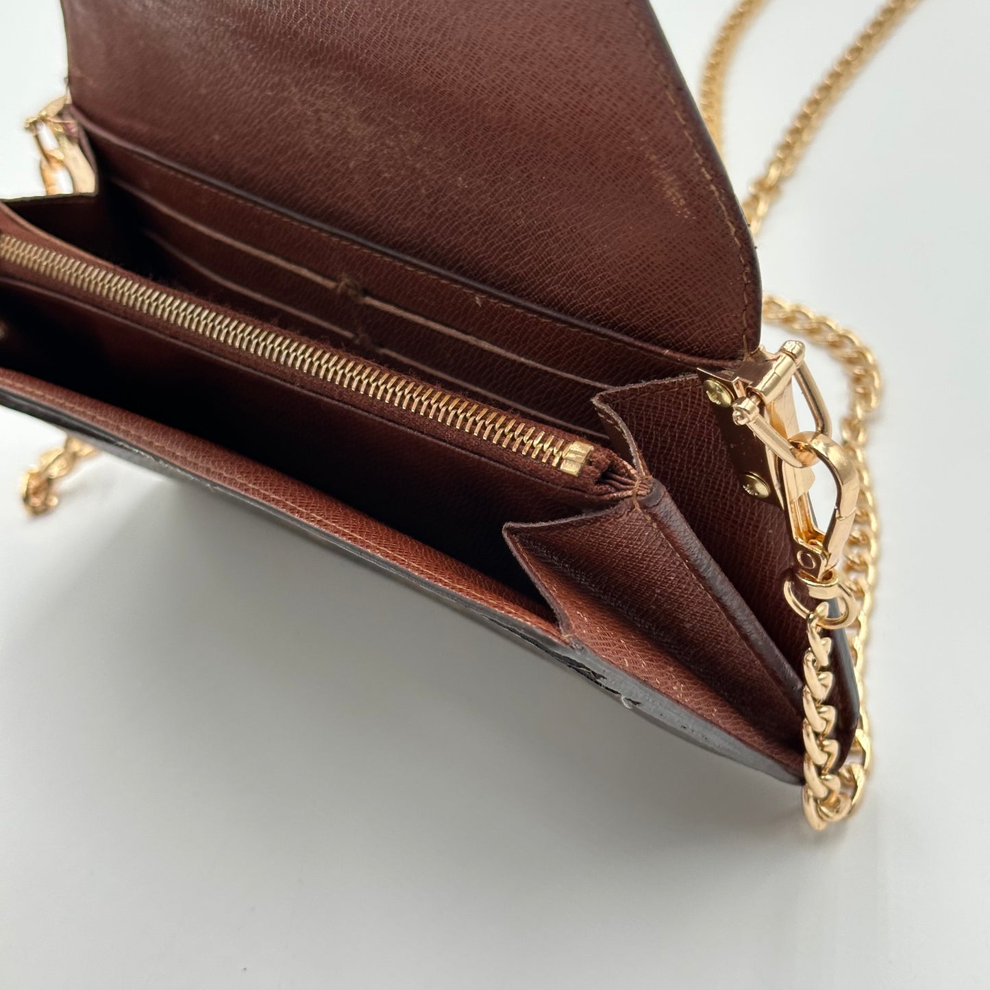 Authentic Louis Vuitton 2006 Monogram Sarah Wallet Crossbody