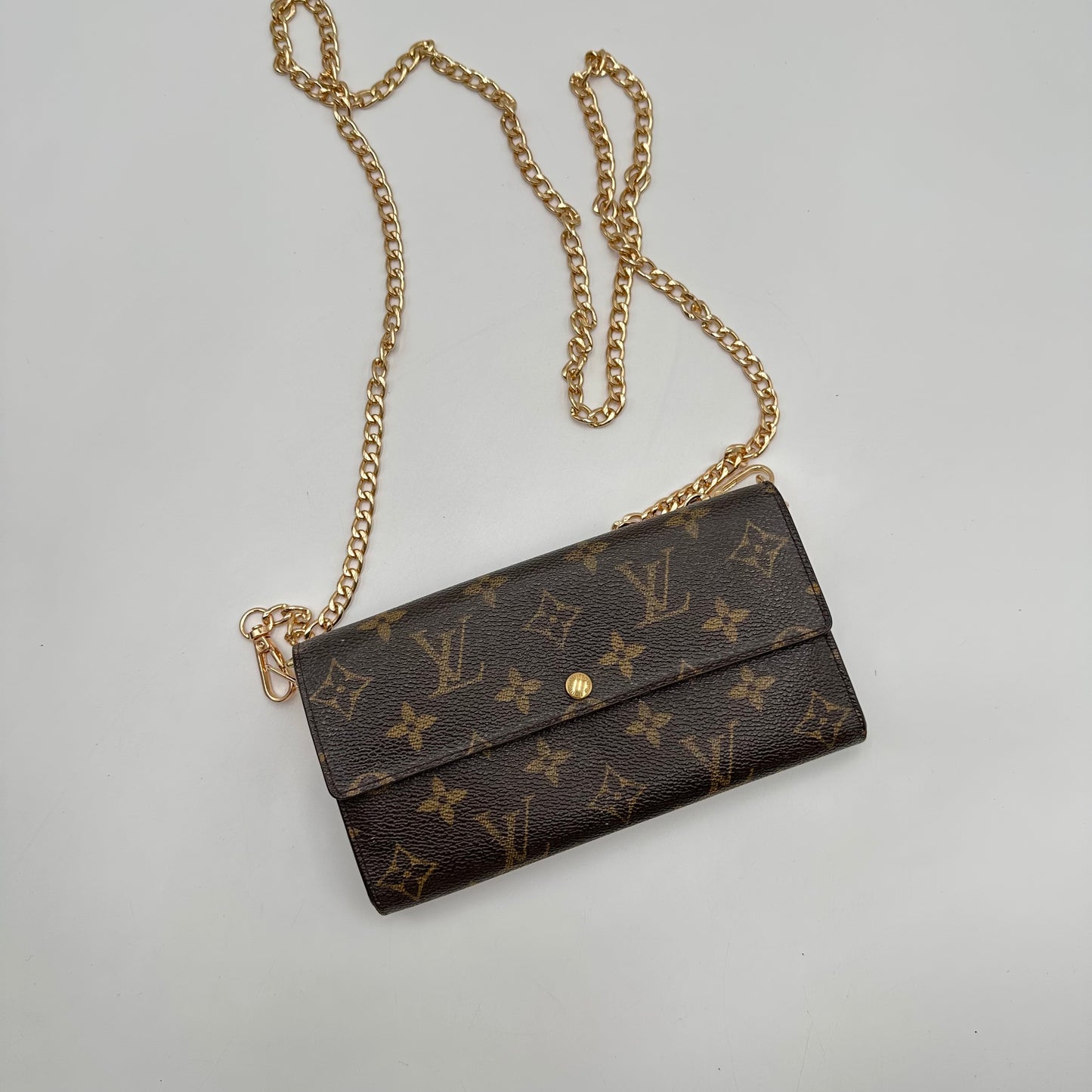 Authentic Louis Vuitton 2006 Monogram Sarah Wallet Crossbody