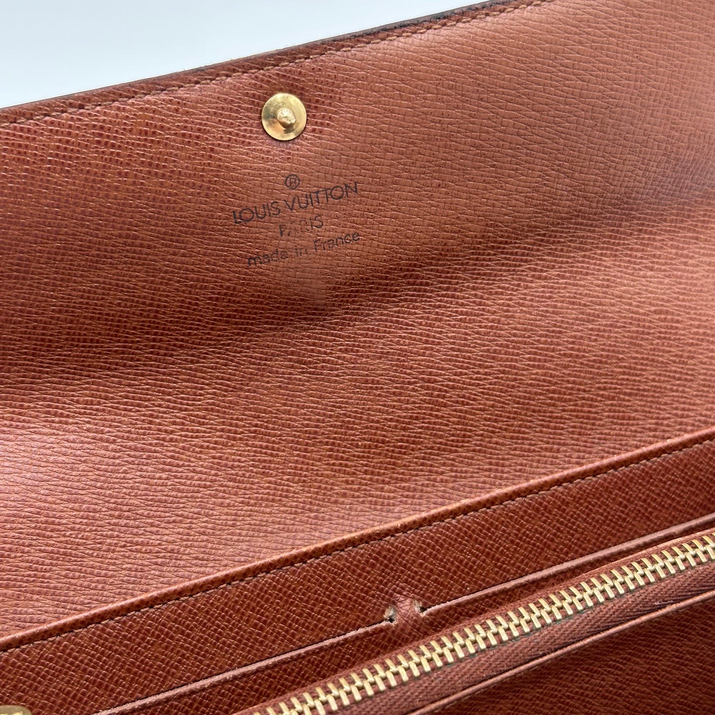 Authentic Louis Vuitton 2004 Monogram Sarah Wallet Crossbody