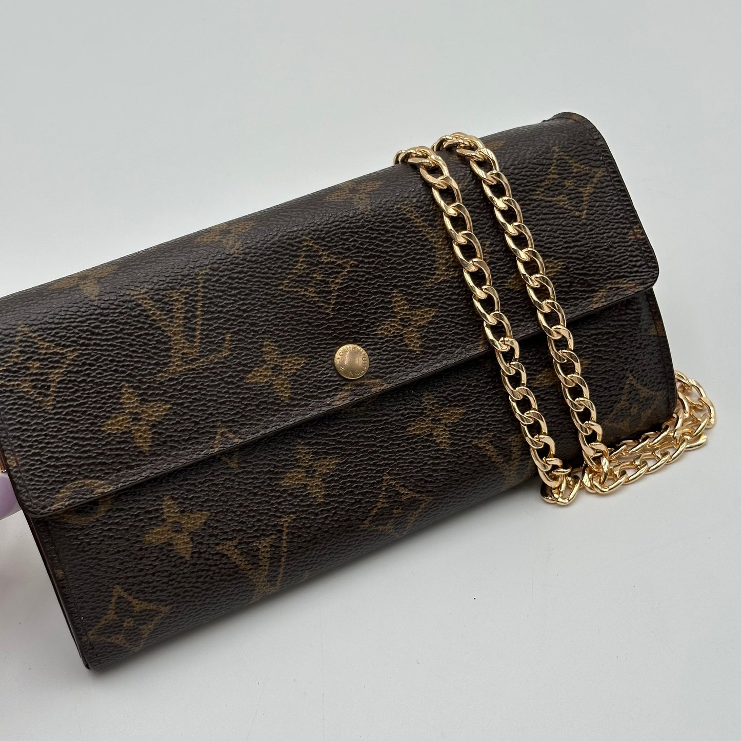 Authentic Louis Vuitton 2004 Monogram Sarah Wallet Crossbody