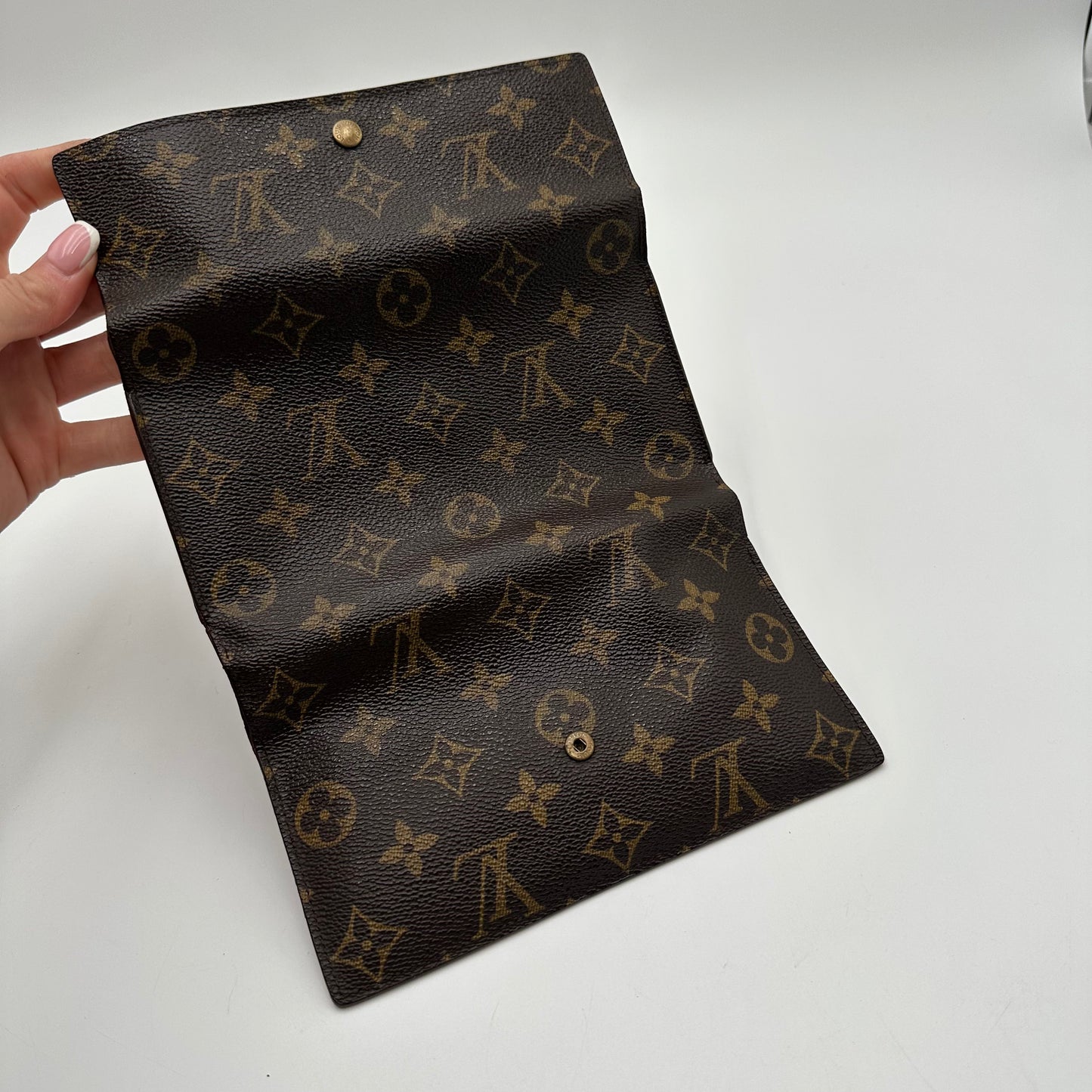 Authentic Louis Vuitton 1999 Monogram International Trifold Wallet Crossbody