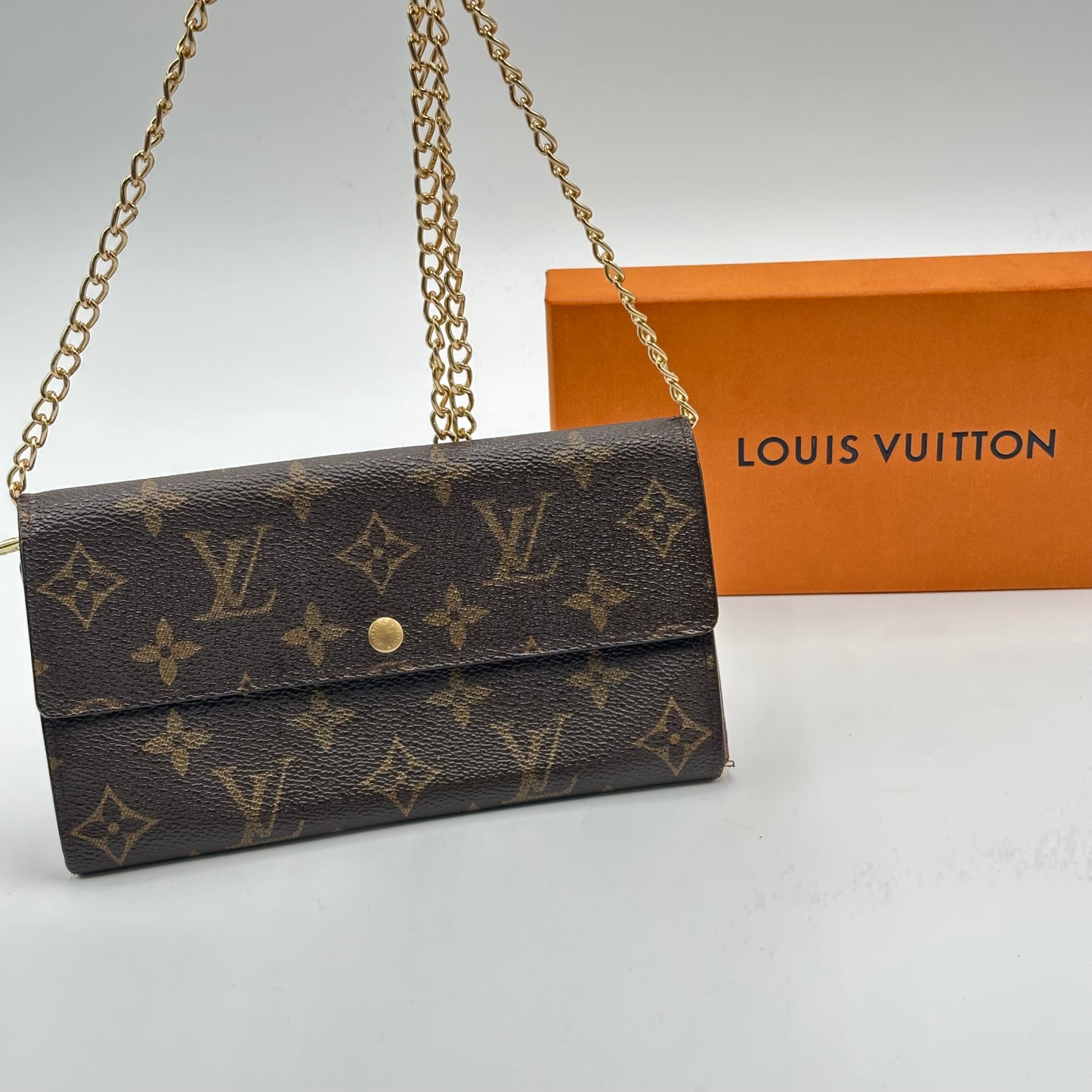 Authentic Louis Vuitton 2003 Monogram Pochette Wallet Crossbody