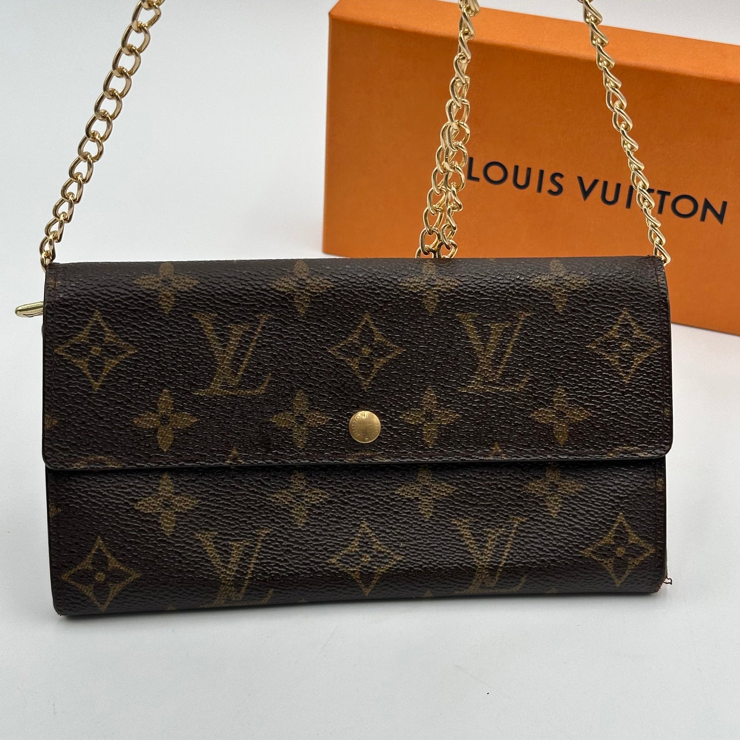 Authentic Louis Vuitton 2003 Monogram Pochette Wallet Crossbody