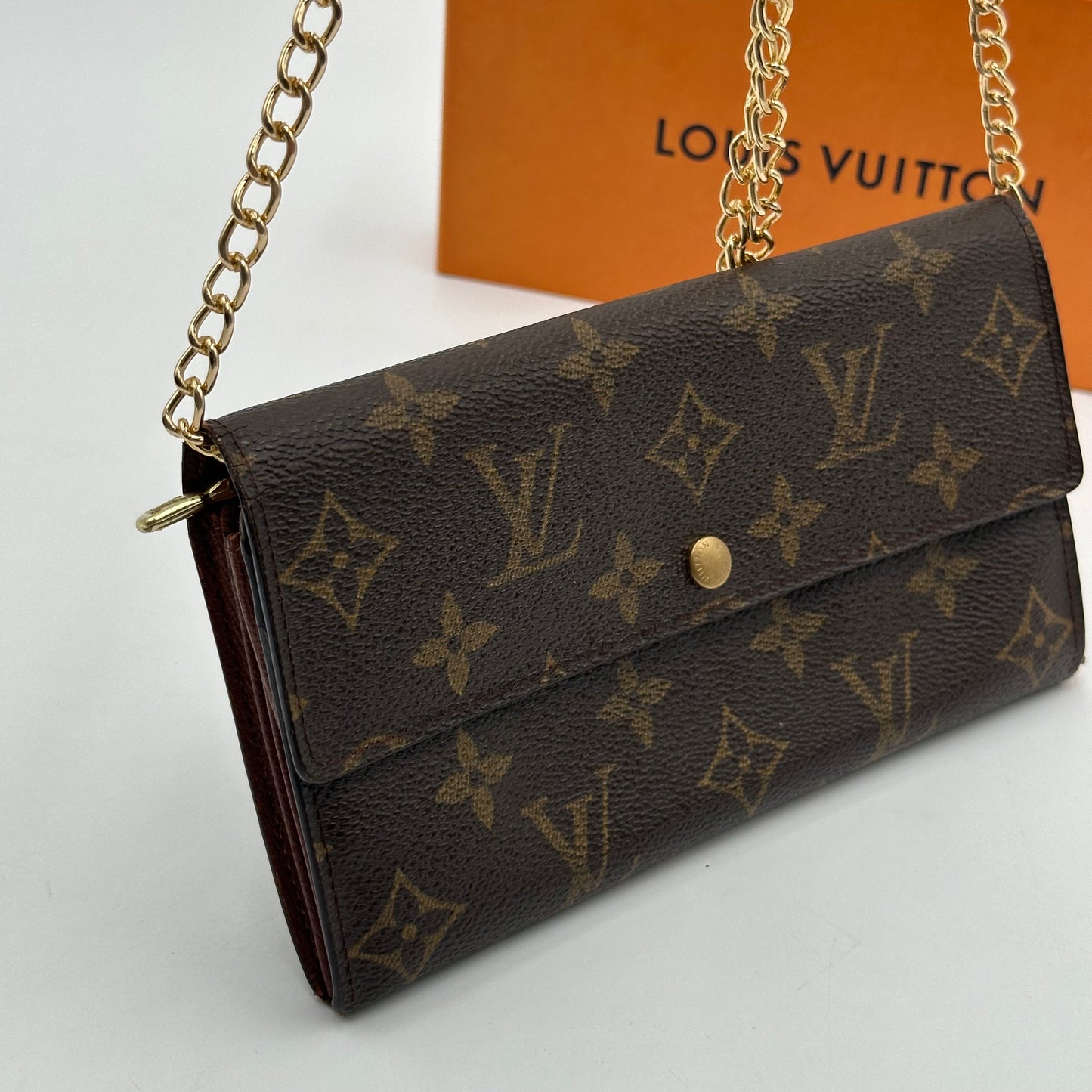 Authentic Louis Vuitton 2003 Monogram Pochette Wallet Crossbody