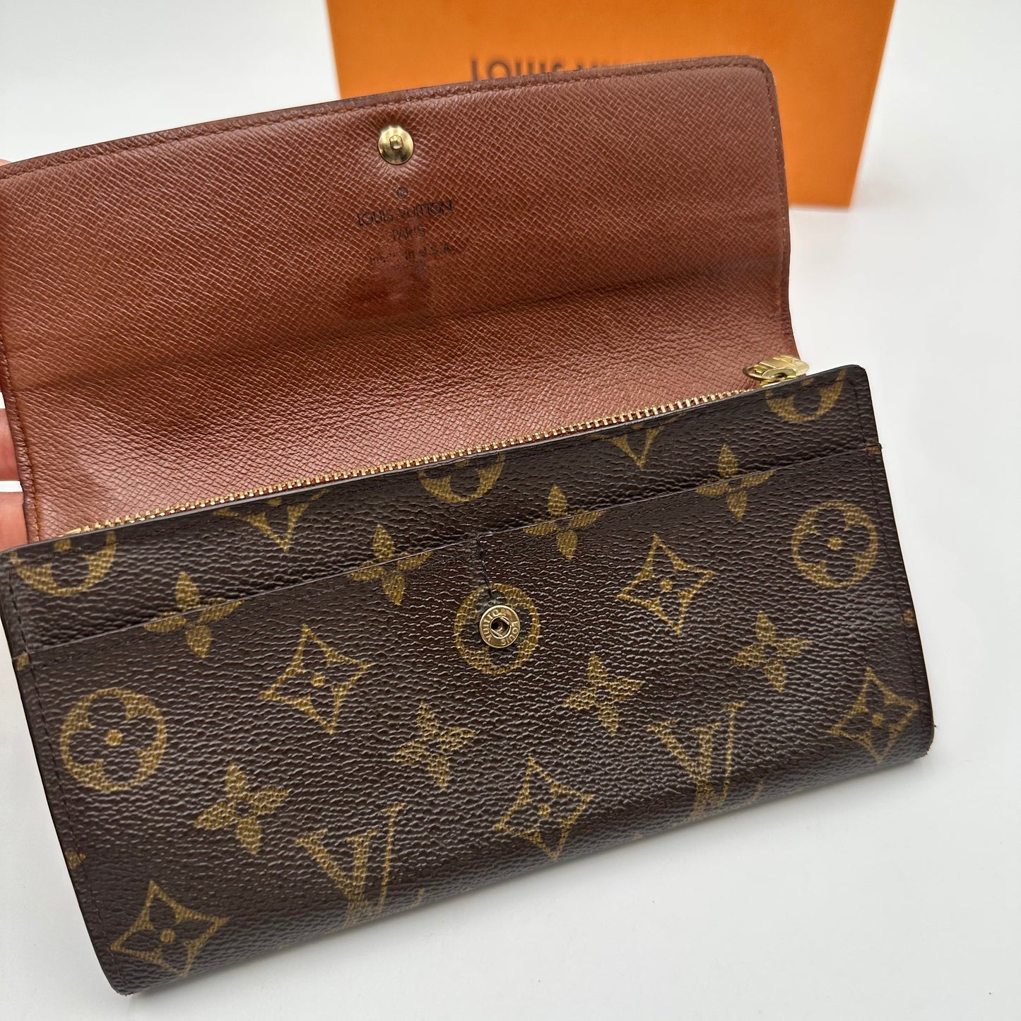 Authentic Louis Vuitton 2003 Monogram Pochette Wallet Crossbody