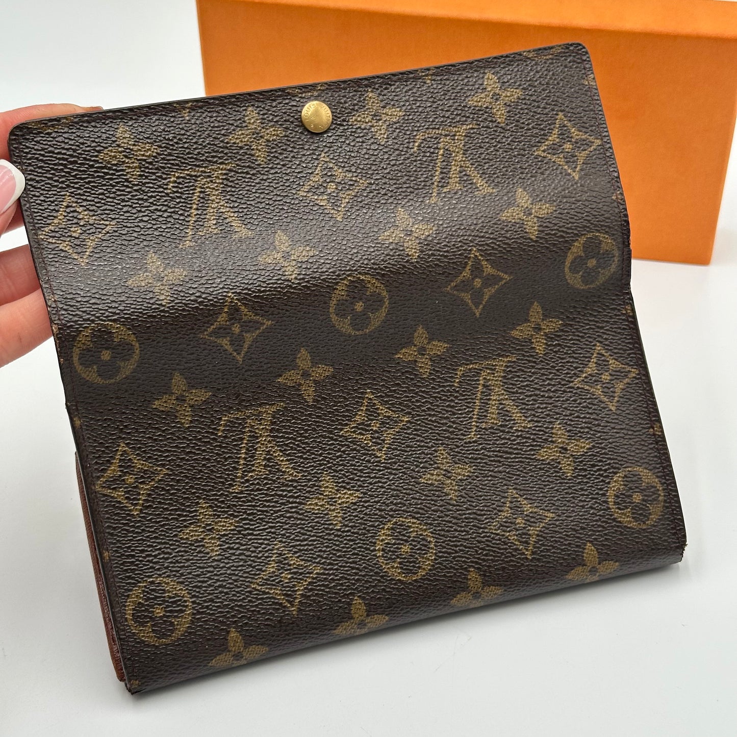 Authentic Louis Vuitton 2003 Monogram Pochette Wallet Crossbody