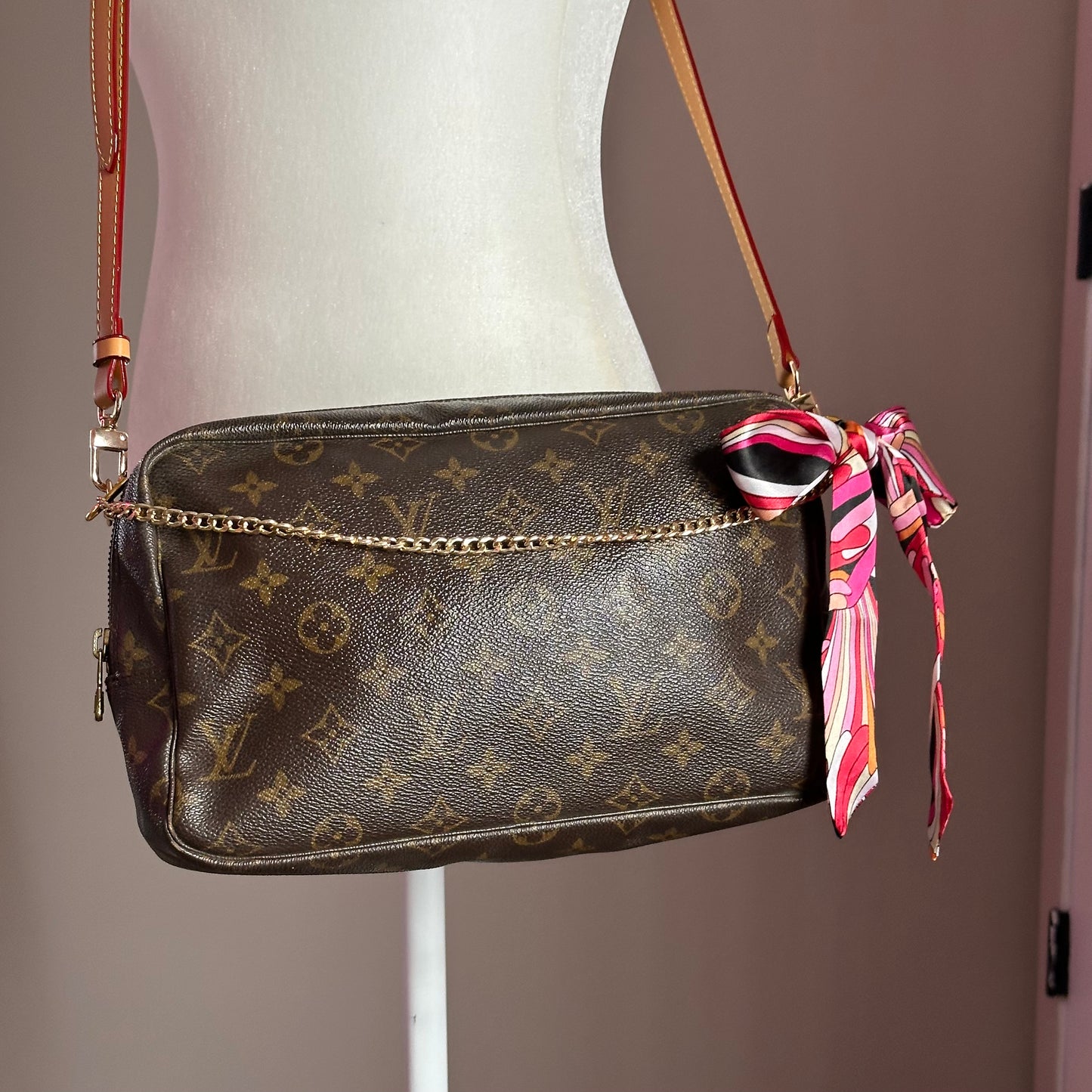 Authentic Louis Vuitton 1990 Monogram Trousse Crossbody